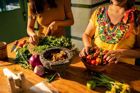 Airbnb Launches Global Search For 100 Of The Most Talented Home Cooks