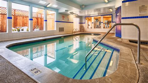 Hotel In Everett Wa With Indoor Pool Best Western Plus