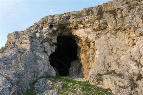 You Wont Believe What Explorers Found In This Cave