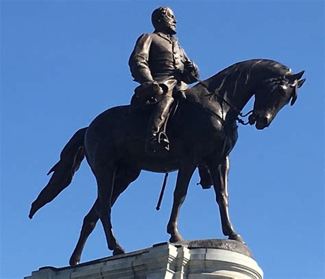 Robert E Lee Bronze Monument Richmond Virginia Civil