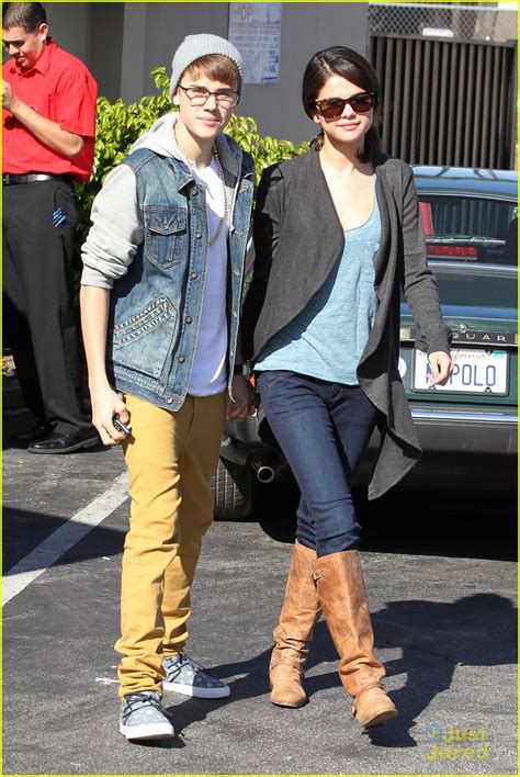 Selena Gomez And Justin Bieber Ihop Breakfast Photo 449159 Photo Gallery Just Jared Jr