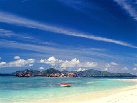 Vlinders, bloemen en zon bureaublad achtergrond blauw. Zomer Achtergronden (deel 2) | HD Wallpapers
