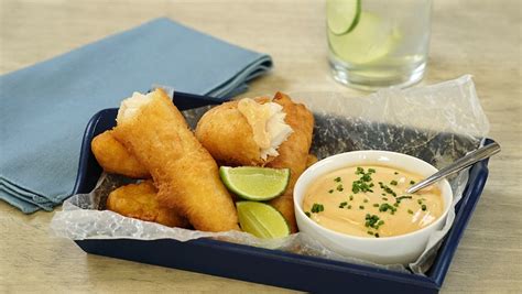 Tiras de pescado rebozado con dip Recetas Nestlé