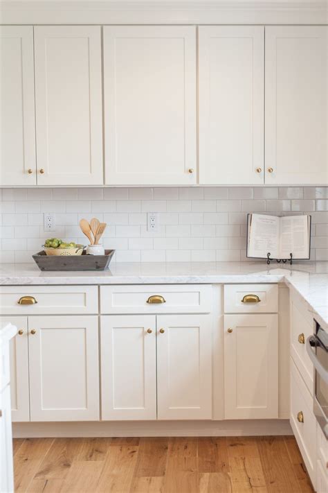 shaker style kitchen cabinets antique white kitchen cabinets refacing kitchen cabinets shaker