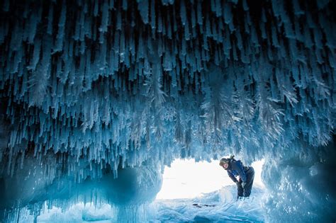 Apostle Islands Ice Caves Open For Visitors Chicago Tribune