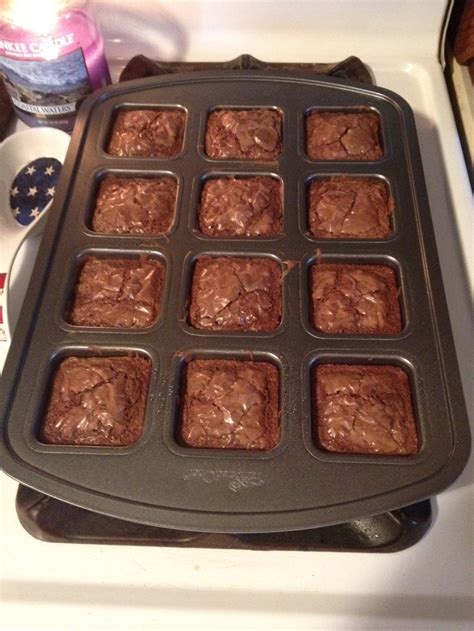 Perfect Brownies In My New Pampered Chef Pan Pampered Chef Brownie