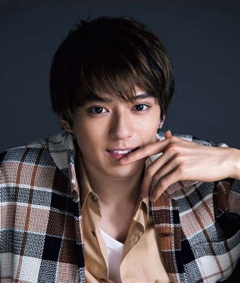 From middle chinese compound 真劍 (*tsyin *kjæmh, real sword). 新田真剣佑の弟・眞栄田郷敦「お兄ちゃんそっくり」「お父 ...