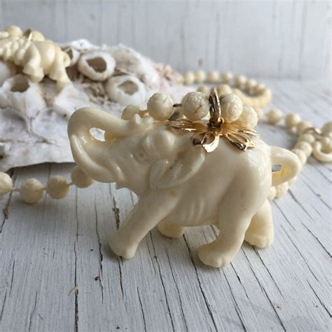 Vintage Elephant Necklace 1950s 1960s Ivory Colored Necklace With 5