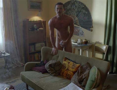 Luke Evans Posing Completely Nude Naked Male Celebrities