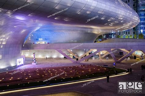 Dongdaemun Design Plaza Ddp At Seoul Stock Photo Picture And Rights