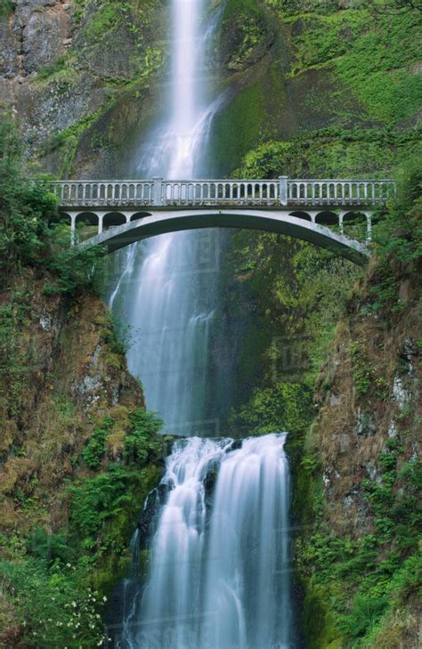 Bridge Across Multnomah Falls Columbia River Gorge Oregon Usa