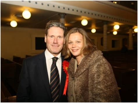 Sir keir rodney starmer (born 2 september 1962) is a british politician who has served as leader of the labour party and leader of the opposition since 2020. Victoria Starmer Biography, Age, Height, Husband, Net ...