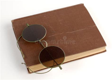 Antique Reading Glasses Stock Image Image Of Reading 2532823