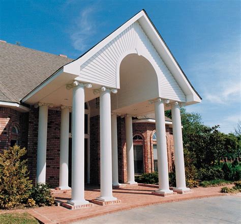 These Afco Round Fluted Aluminum Columns Make A Traditional