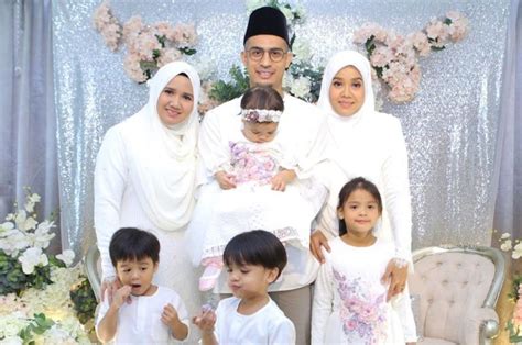 Bagaimanapun menurut amar, isteri pertama nya arna sedia maklum bahawa dia telah berkahwin dua dan memohon kepada. Pelakon ini yang patut Amar Asyraf 'berguru' untuk cara ...