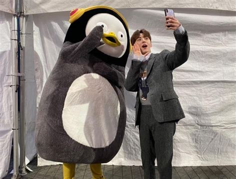 Sbs Star Giant Penguin Pengsoo Shares Backstage Photos Taken With