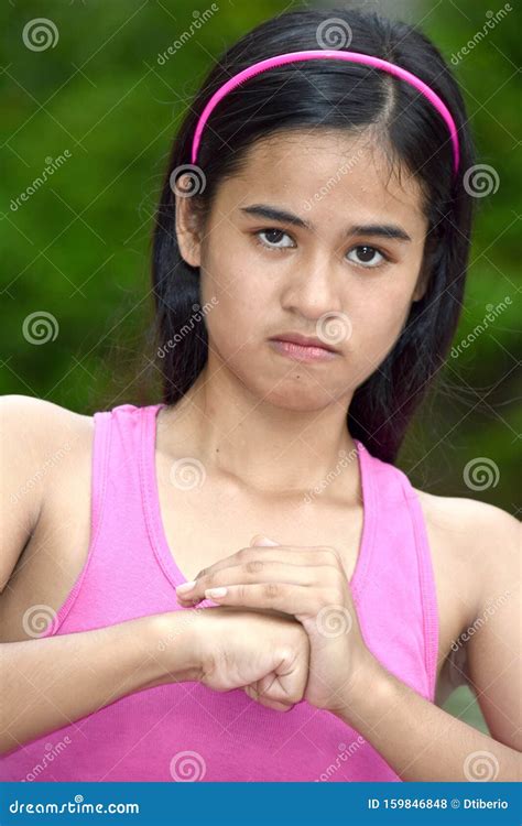 une fille philippine et la colère photo stock image du agacez fâché 159846848
