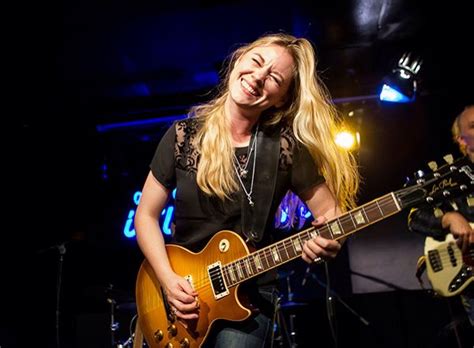 Joanne Shaw Taylor Female Guitarist Women Of Rock Blues Guitar