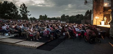 Letní shakespearovské slavnosti je letní divadelní festival. Letní shakespearovské slavnosti končí | Týden.cz