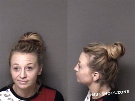 Starnes Stephanie Nicole 10272022 Gaston County Mugshots Zone