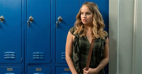 review netflix s insatiable is meant to be funny but it s a fat shaming mess los angeles times