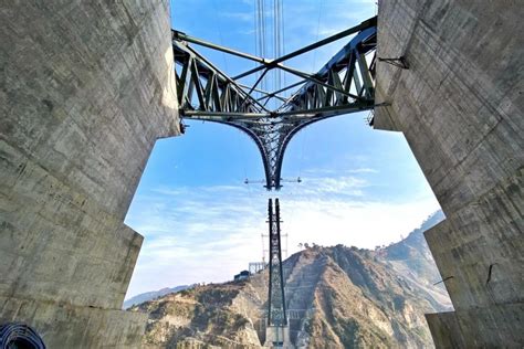 Lessons From Building The Worlds Highest Rail Bridge New Civil Engineer
