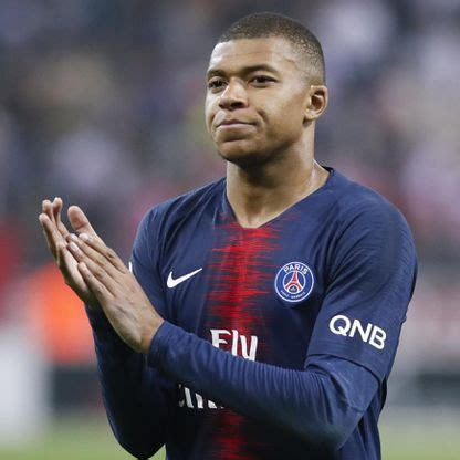 Kylian mbappe is used to coming up with the unexpected, and while it's yet to be seen if he'll do that in the transfer market, he did it on the pitch on friday night against brest. Kylian Mbappe