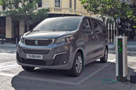 Electric Peugeot E Traveller Mpv Revealed Parkers