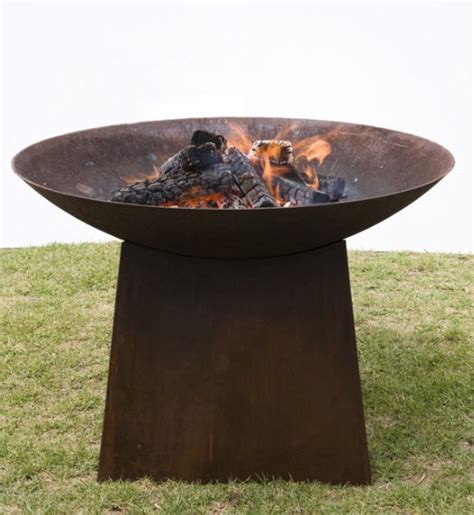 Some of the most reviewed products in cast iron fire pits are the hampton bay 34 in. Free Standing Cast Iron Fire Pit with wrought iron base ...