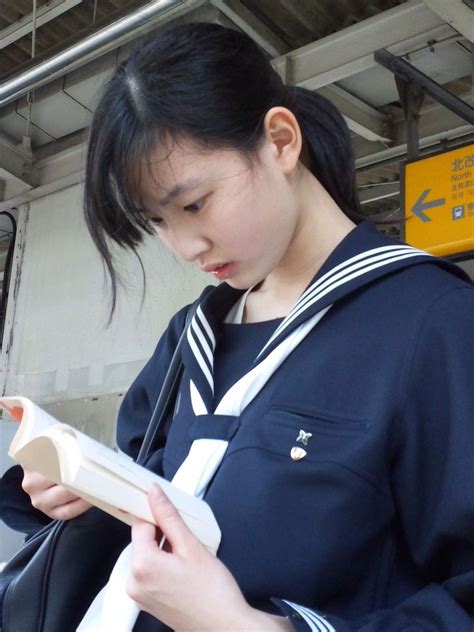「mode Wanita」おしゃれまとめの人気アイデア｜pinterest｜nadia 可愛いアジア女性 アジアの女性 日本の学校の制服