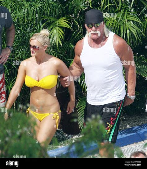 Exclusive Hulk Hogans Girlfriend Jennifer Mcdaniel Soaks Up The Sun