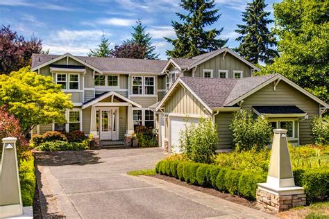 4-Bed Craftsman With 3-Car Courtyard-Entry Garage ... 8:37 house styles 10 508 просмотров.