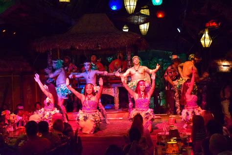The Mai Kai Restaurant And Polynesian Show Review Royal Caribbean Blog