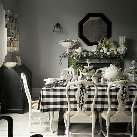 Black And White Christmas Dining Room Decorating Uk