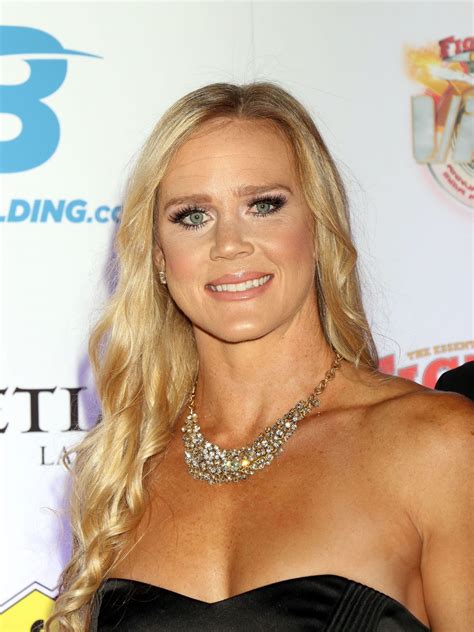 Holly Holm – HawtCelebs