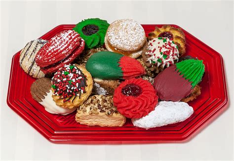 Your family will love decorating them as much as they'll love. Traditional Italian Holiday Cookie Tray - Red | Scordato Bakery, Inc.