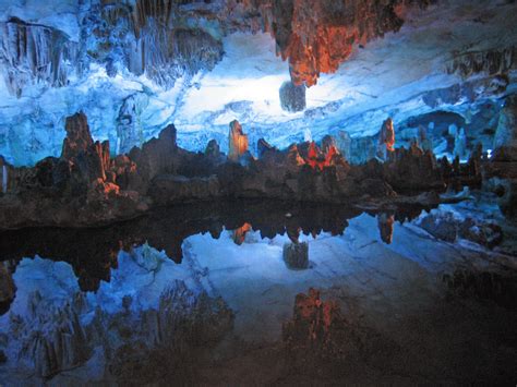 Reed Flute Cave And Grotto Guilin China — Terrafirmatourist