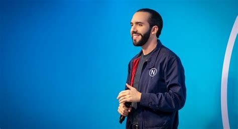 In august 2019, they welcomed their first child. REPORTAJE: NAYIB BUKELE, UN MICRO POR UNA PISTOLA - El Estilo Libre