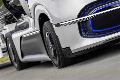Mercedes Benz Brennstoffzellen Konzept Lkw GenH2 Truck Vorgestellt