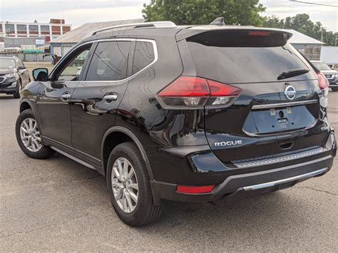Pre Owned 2018 Nissan Rogue Sv Awd