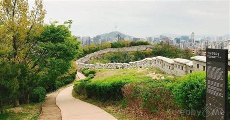 Seoul City Wall A Birds Eye View Of Seoul Koreabyme
