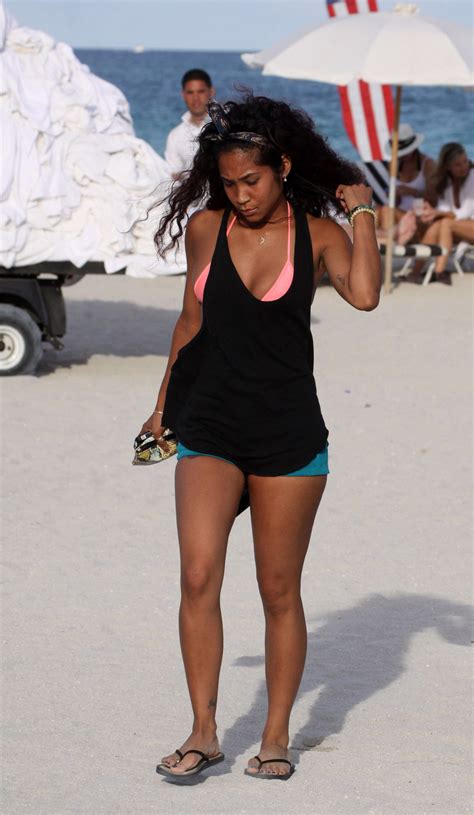 Karrueche Tran Girlfriend Of Performer Chris Brown In A Bikini On Miami