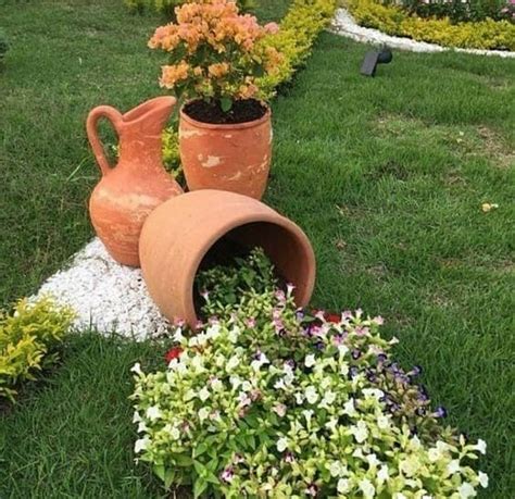 Como Usar Potes De Barro Grandes Na Decora O Do Seu Jardim