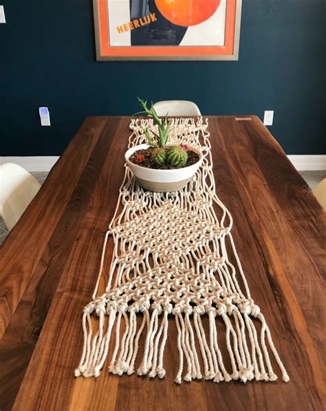 9 Free Diy Patterns To Make A Macramé Table Runner Guide Patterns