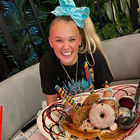 How much money does jojo siwa make 2021, jojo siwa income 2021,. JoJo Siwa *officially* has a boyfriend - GirlsLife