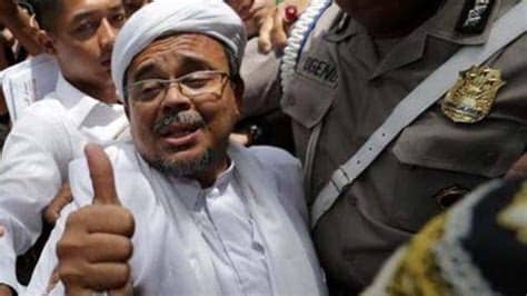 Selain habib rizieq shihab, polisi juga akan turut memeriksa menantunya. Biodata Habib Rizieq Shihab yang Disebut Akan Pulang ke ...
