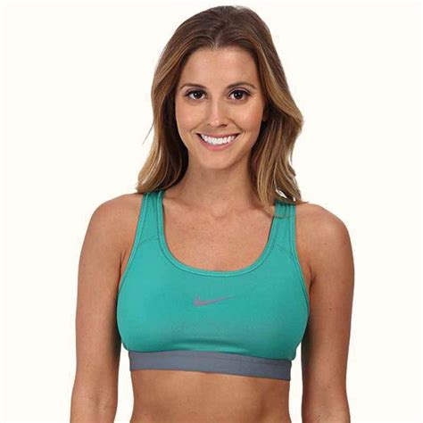 But a bra that doesn't fit well can be a drag—it can lead to soreness, chafing, pain or even soft tissue damage. Nike Emerald Green Damen Sport-BH Pro Classic Sports Bra ...