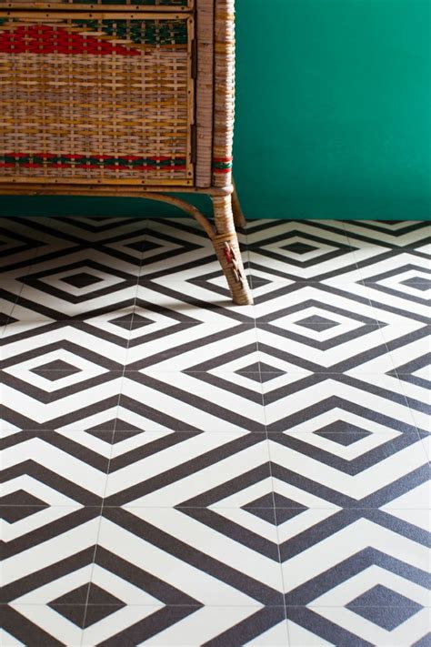 20 Black And White Patterned Floor Tiles