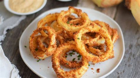 Lo bisa buat onion ring sendiri. Resep Onion Ring Tanpa Tepung Roti, Cara Mudah Bisa ...
