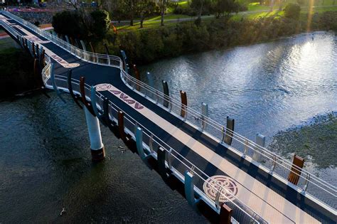 He Ara Kotahi Manawatu Cycle Bridge Concrete Structures NZ Ltd